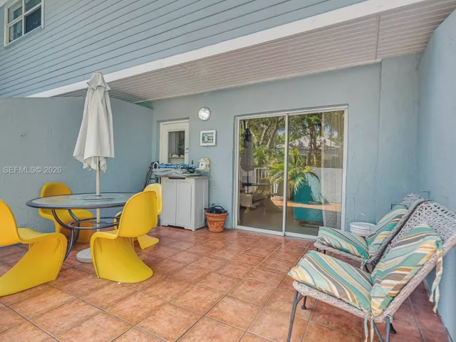 2-bedroom home for sale in Key Biscayne - 798 Crandon Blvd 16-C - MondialRealty