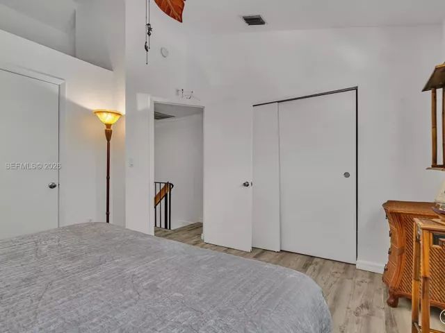 2-bedroom home for sale in Key Biscayne - 798 Crandon Blvd 16-C - MondialRealty