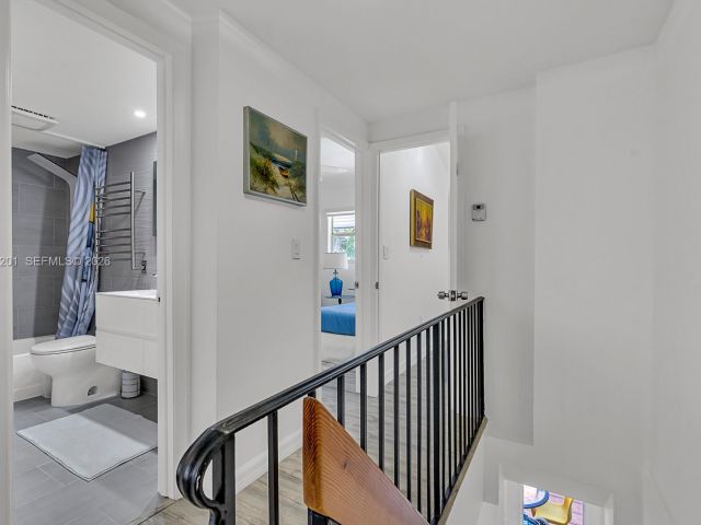 Home for sale at 798 Crandon Blvd 16-C - photo 6931528