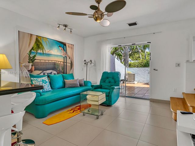 Home for sale at 798 Crandon Blvd 16-C - photo 6931537