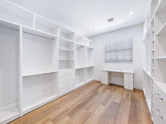 Home for sale at 250 Plymouth Road - photo 6932168