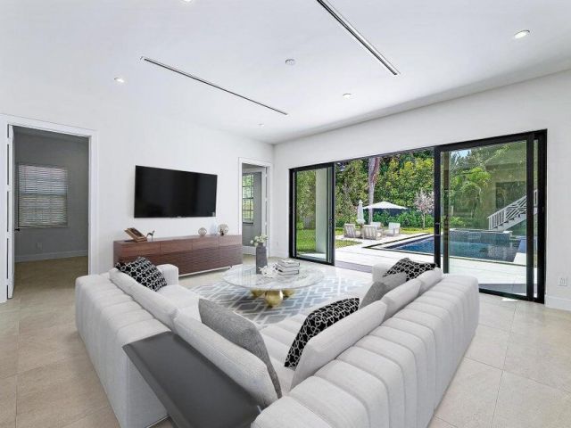 Home for sale at 250 Plymouth Road - photo 6932171