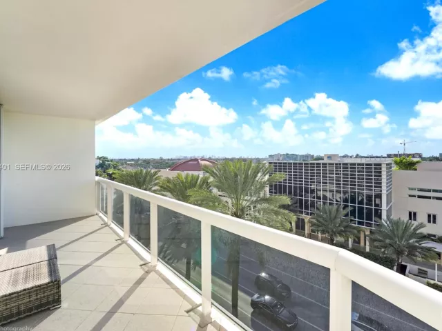 2-bedroom condo for sale in Surfside - 9559 Collins Ave S5-F - MondialRealty