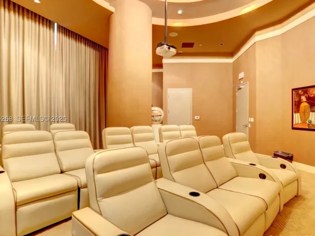 3-bedroom condo for sale in Hollywood - 3101 S Ocean Dr 606 - MondialRealty