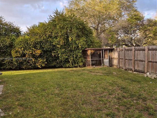 Home for sale at 9201 SW 43rd Ter - photo 7438407