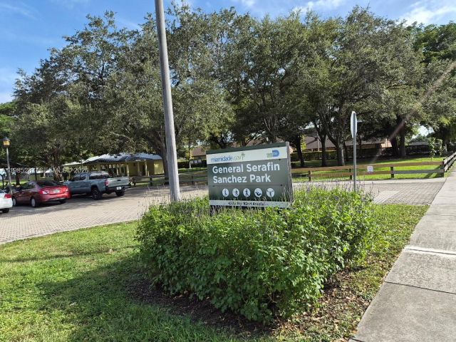 Home for sale at 9201 SW 43rd Ter - photo 7438408