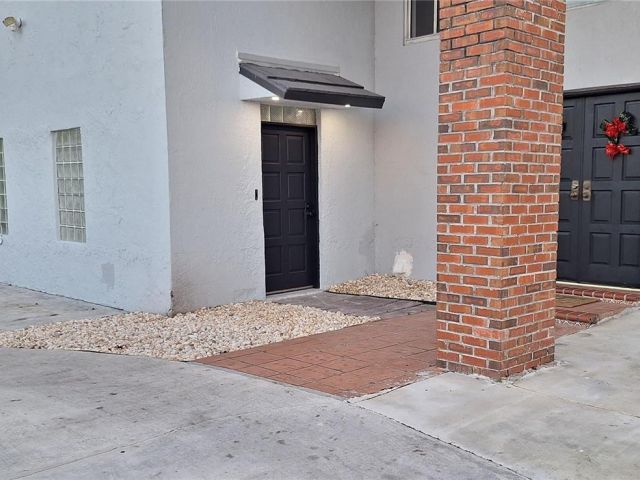 Home for rent at 14402 SW 111th St 14402 - photo 7504430