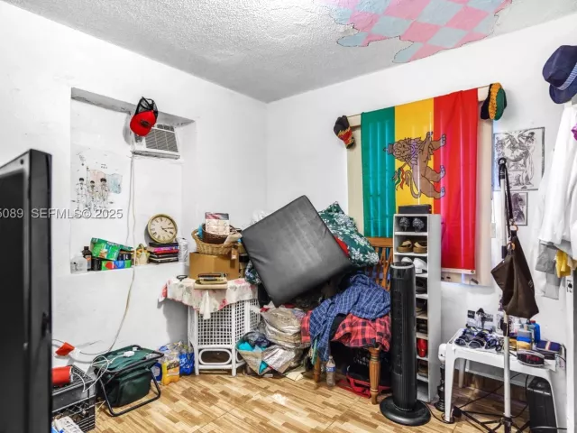 2-bedroom home for sale in Miami - 191 NW 83rd St - MondialRealty