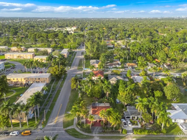 2-bedroom home for sale in Miami - 191 NW 83rd St - MondialRealty