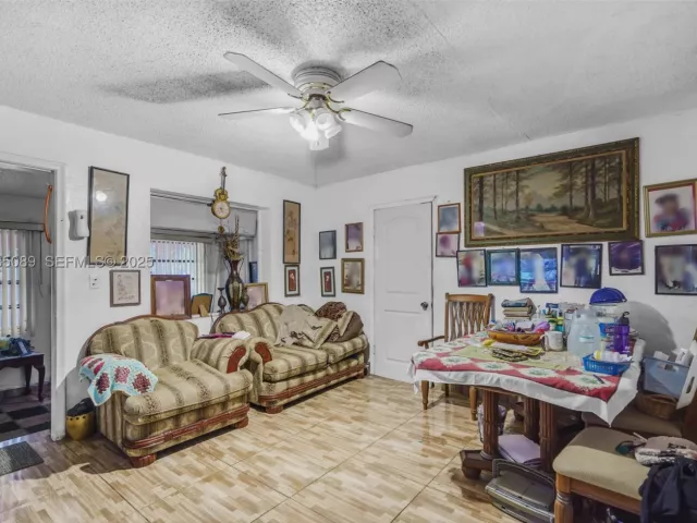 2-bedroom home for sale in Miami - 191 NW 83rd St - MondialRealty