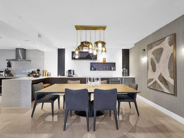 Apartment for sale  Unit #1106 - photo 7385782