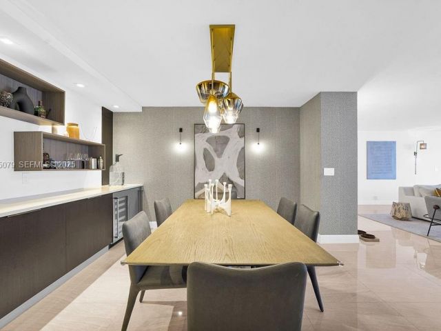 Apartment for sale  Unit #1106 - photo 7385785