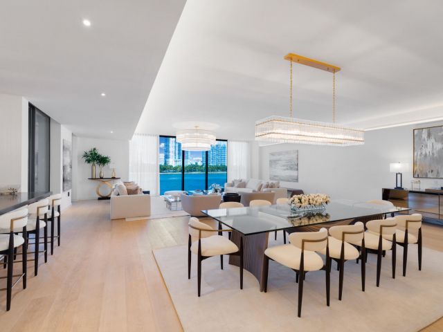 Apartment for sale  Unit #6823 - photo 6931394