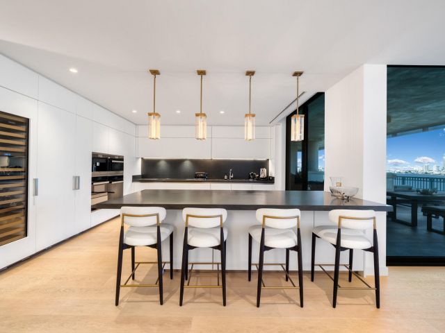 Apartment for sale  Unit #6823 - photo 6931395