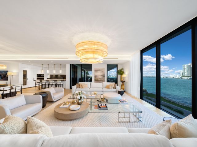 Apartment for sale  Unit #6823 - photo 6931404