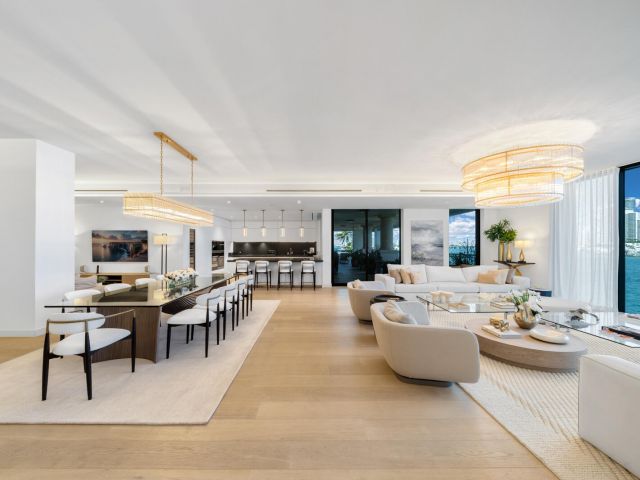 Apartment for sale  Unit #6823 - photo 6931408