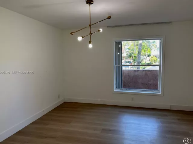 2-bedroom home for sale in Hallandale Beach - 708 SE 3rd Ave Ext 201 - MondialRealty