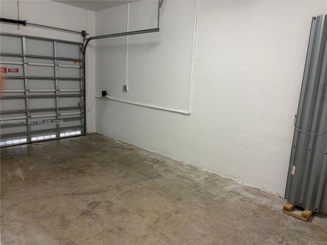 3-bedroom home for rent in Homestead - 2661 SE 10th St 2661 - MondialRealty