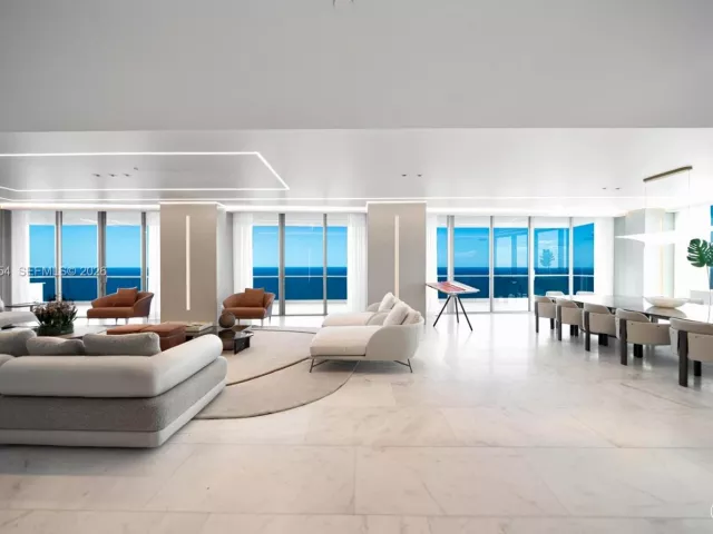 6-bedroom condo for sale in Sunny Isles Beach - 18501 Collins Ave 4003/4004 - MondialRealty