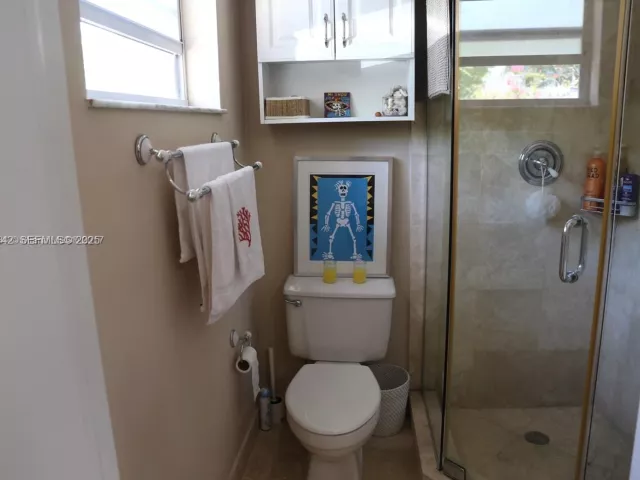 2-bedroom home for sale in Key Biscayne - 798 Crandon Blvd 13-C - MondialRealty