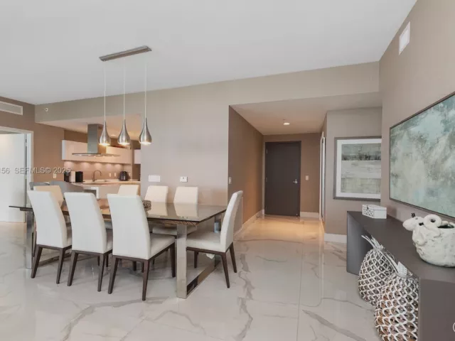 3-bedroom condo for sale in North Miami Beach - 17301 Biscayne Blvd 908 - MondialRealty