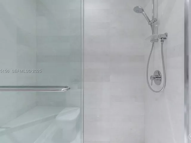 3-bedroom condo for sale in North Miami Beach - 17301 Biscayne Blvd 908 - MondialRealty