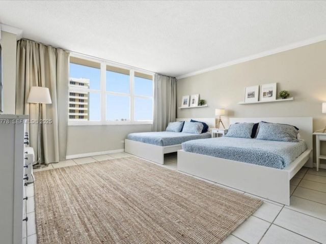 Apartment for sale  Unit #915 - photo 6930877