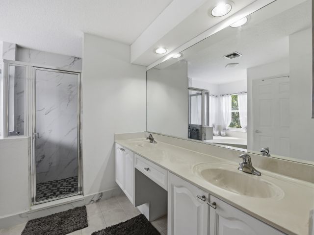 Home for sale at 4162 Winnipeg Way - photo 6933633