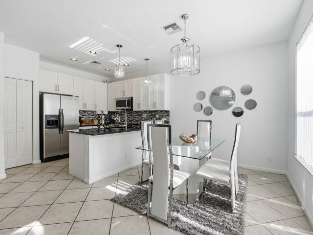 Home for sale at 4162 Winnipeg Way - photo 6933640