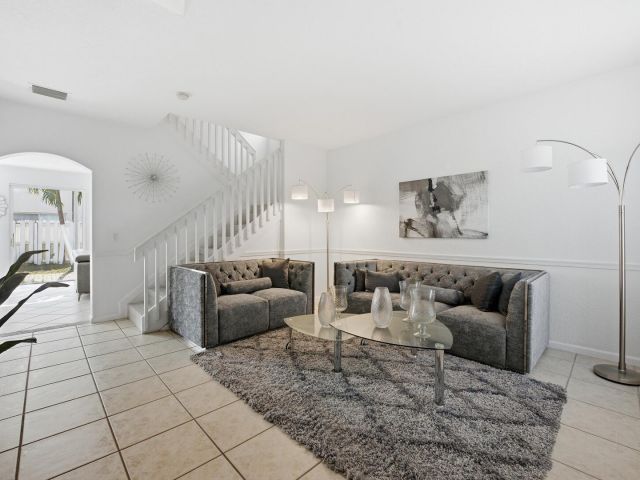 Home for sale at 4162 Winnipeg Way - photo 6933647