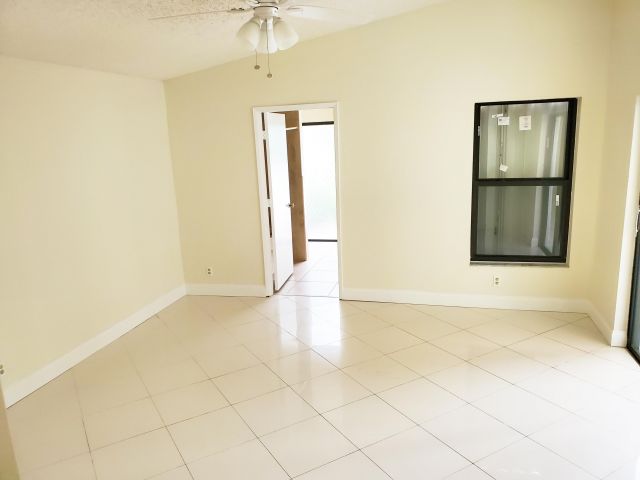 Home for rent at 11897 Sunchase Court - photo 6936405