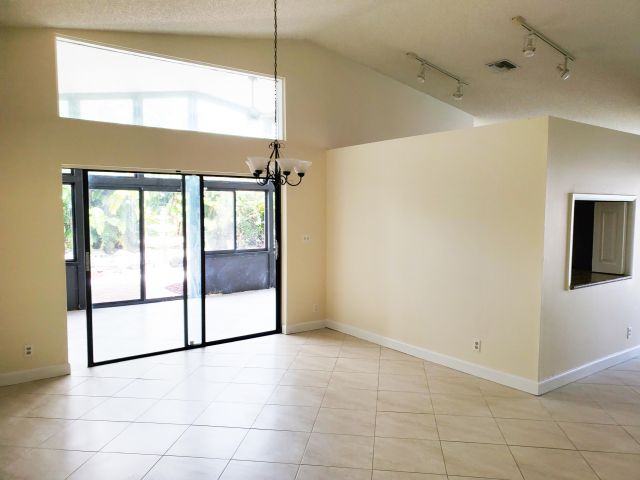 Home for rent at 11897 Sunchase Court - photo 6936409