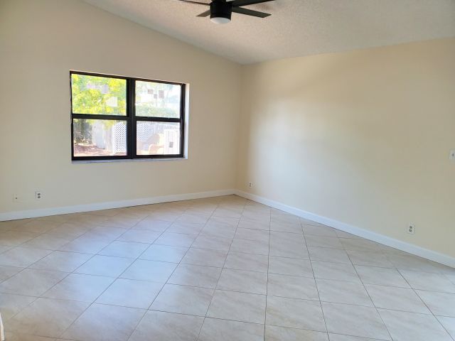 Home for rent at 11897 Sunchase Court - photo 6936416