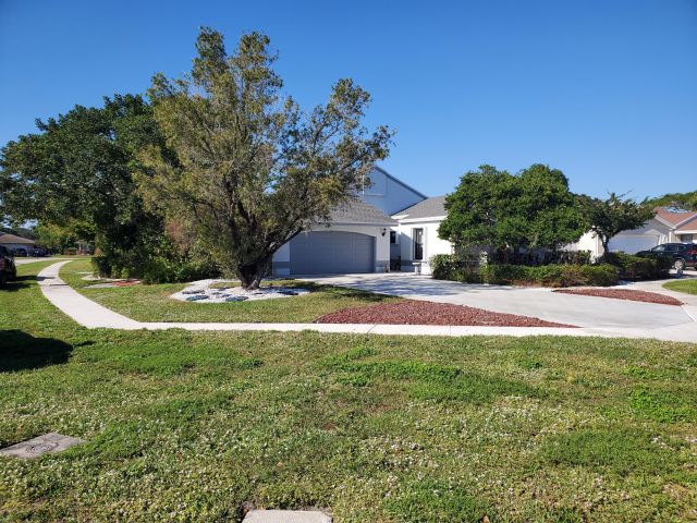 Home for rent at 11897 Sunchase Court - photo 6936423