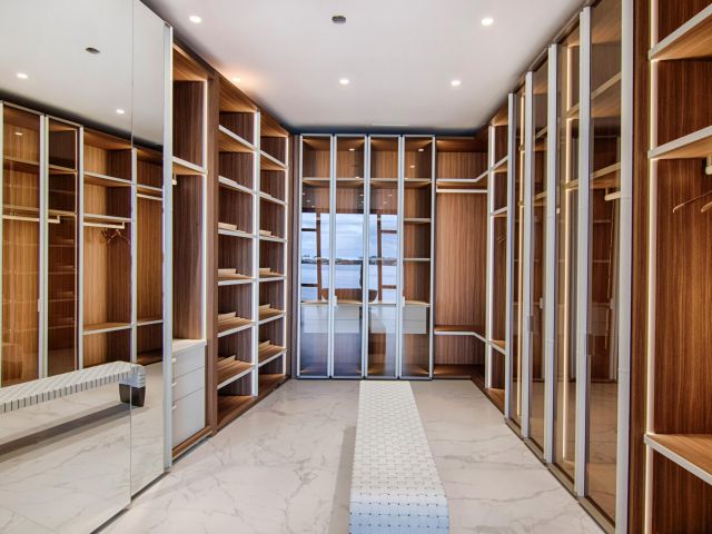 Home for sale at 6315 S Flagler Drive - photo 6932241