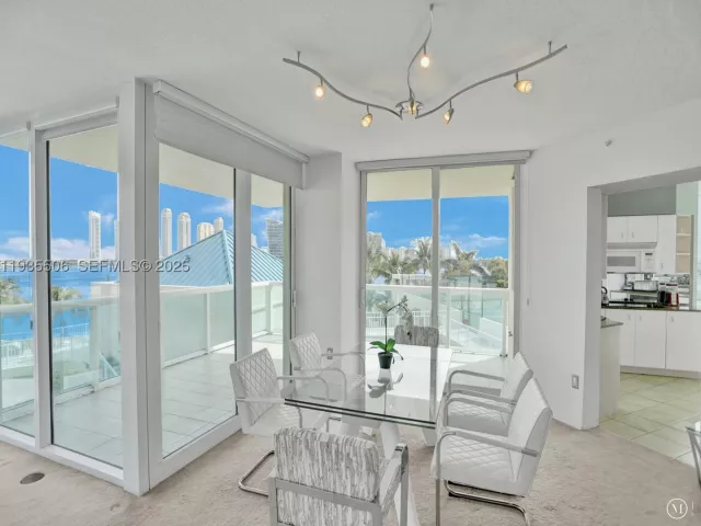 3-bedroom condo for sale in Aventura - 3370 Hidden Bay Dr 508 - MondialRealty