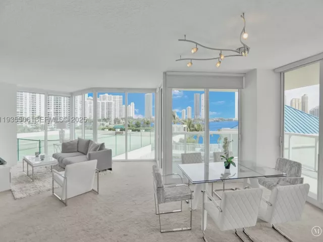 3-bedroom condo for sale in Aventura - 3370 Hidden Bay Dr 508 - MondialRealty