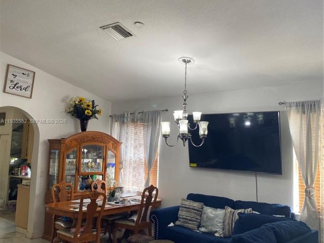 3-bedroom home for rent in Homestead - 2300 NE 37th Road 0 - MondialRealty