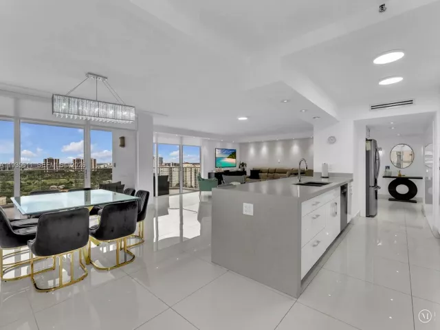 Apartment for sale  Unit #21D - photo 6931822