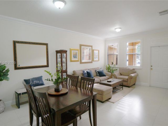 3-bedroom home for rent in Miami - 928 SW 154th Path 928 - MondialRealty