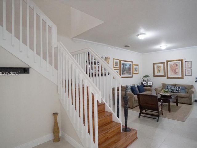 3-bedroom home for rent in Miami - 928 SW 154th Path 928 - MondialRealty