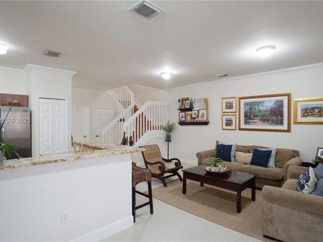 3-bedroom home for rent in Miami - 928 SW 154th Path 928 - MondialRealty