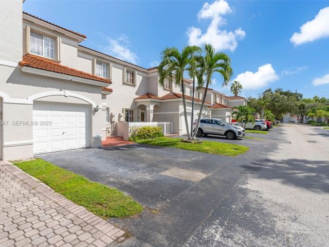 Home for sale at 12661 SW 143rd Ln 12661 - photo 7522587