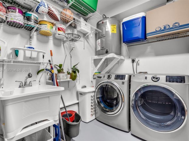 Home for sale at 12661 SW 143rd Ln 12661 - photo 7522602