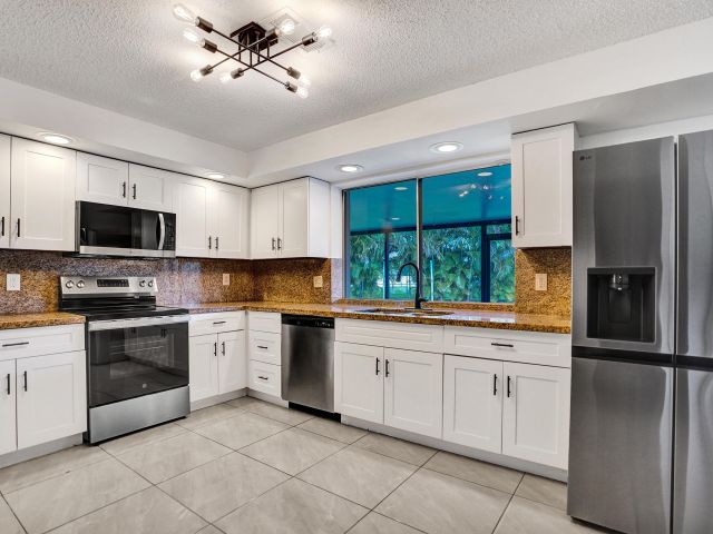 Home for sale at 9855 Robins Nest Road - photo 6934797