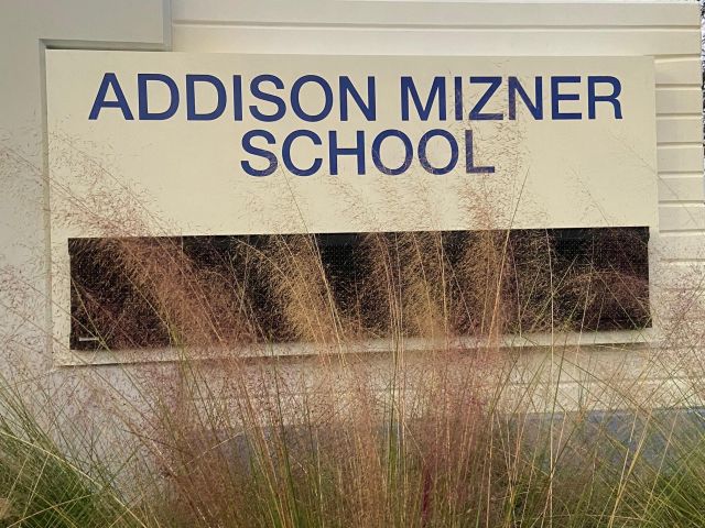 Home for sale at 1260 SW 8th Street SW - photo 6932952