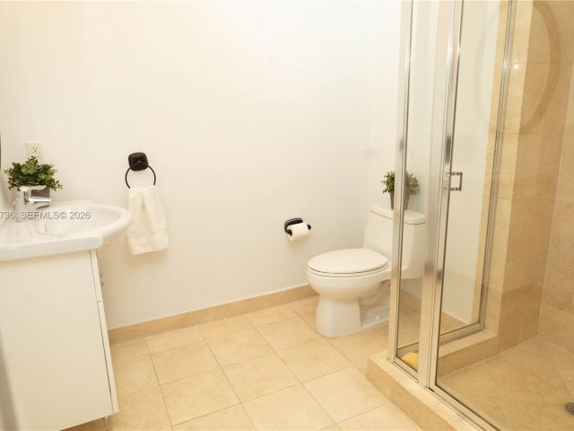 Apartment for sale  Unit #908 - photo 6935457