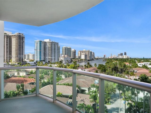 Apartment for sale  Unit #826 - photo 6932668