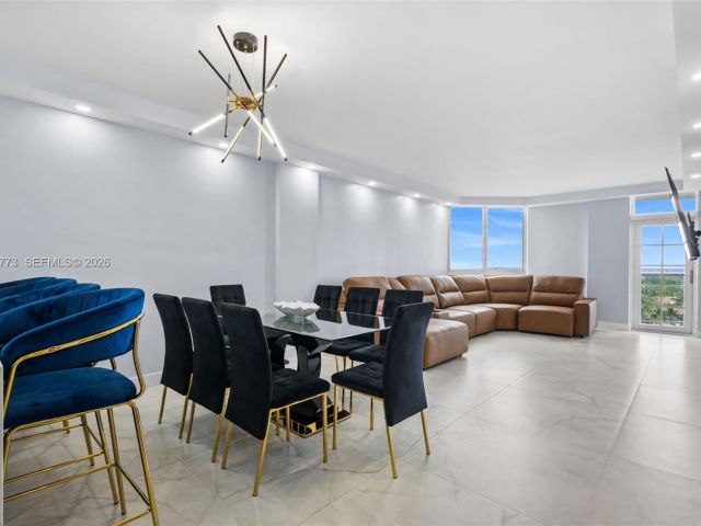 Apartment for sale  Unit #826 - photo 6932671