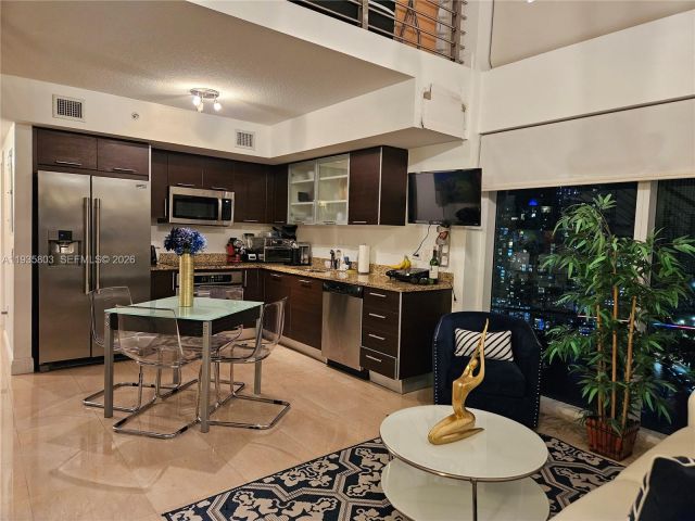 Apartment for rent  Unit #1517 - photo 6932609